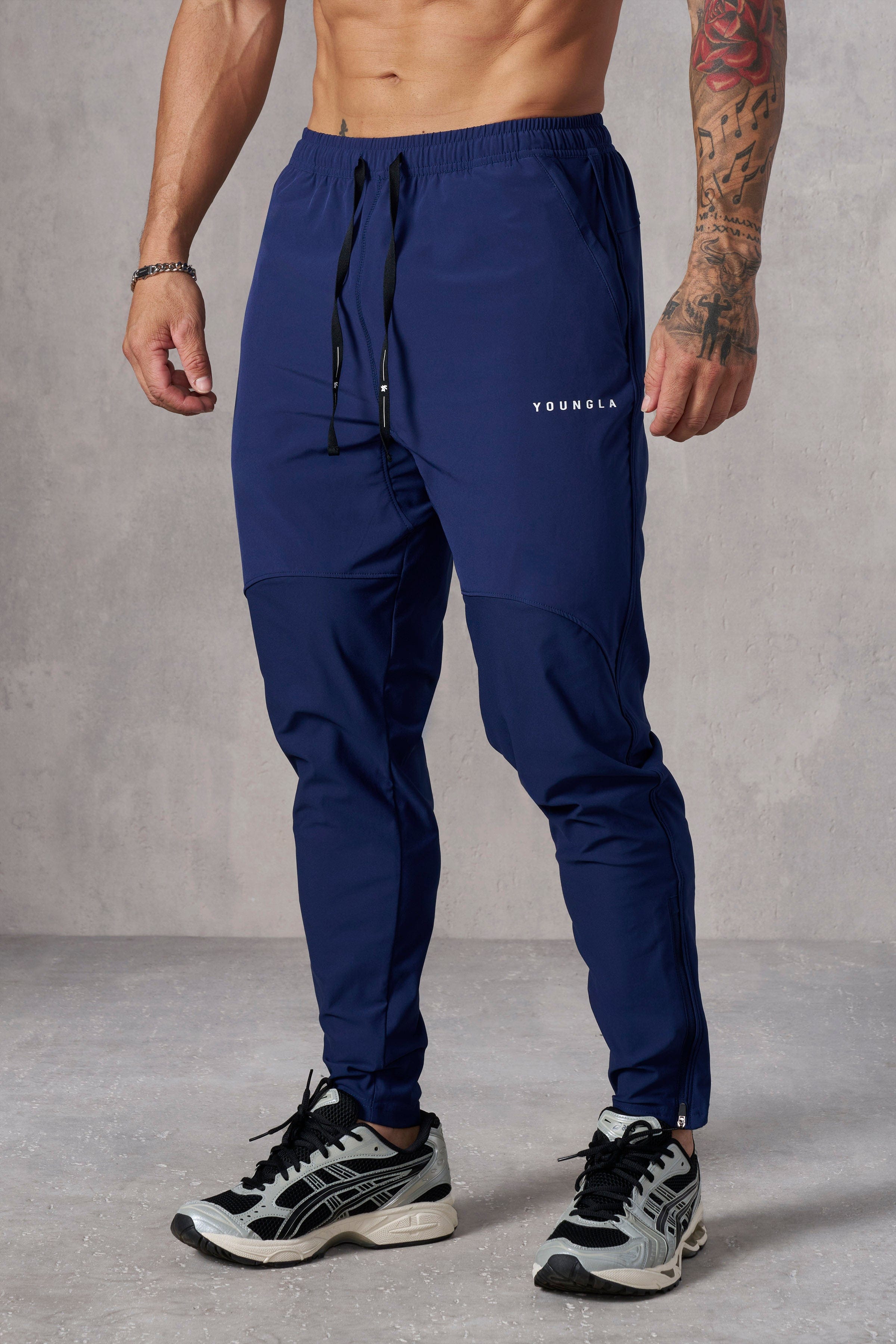 YOUNGLA top FOR HIM joggers royal blue