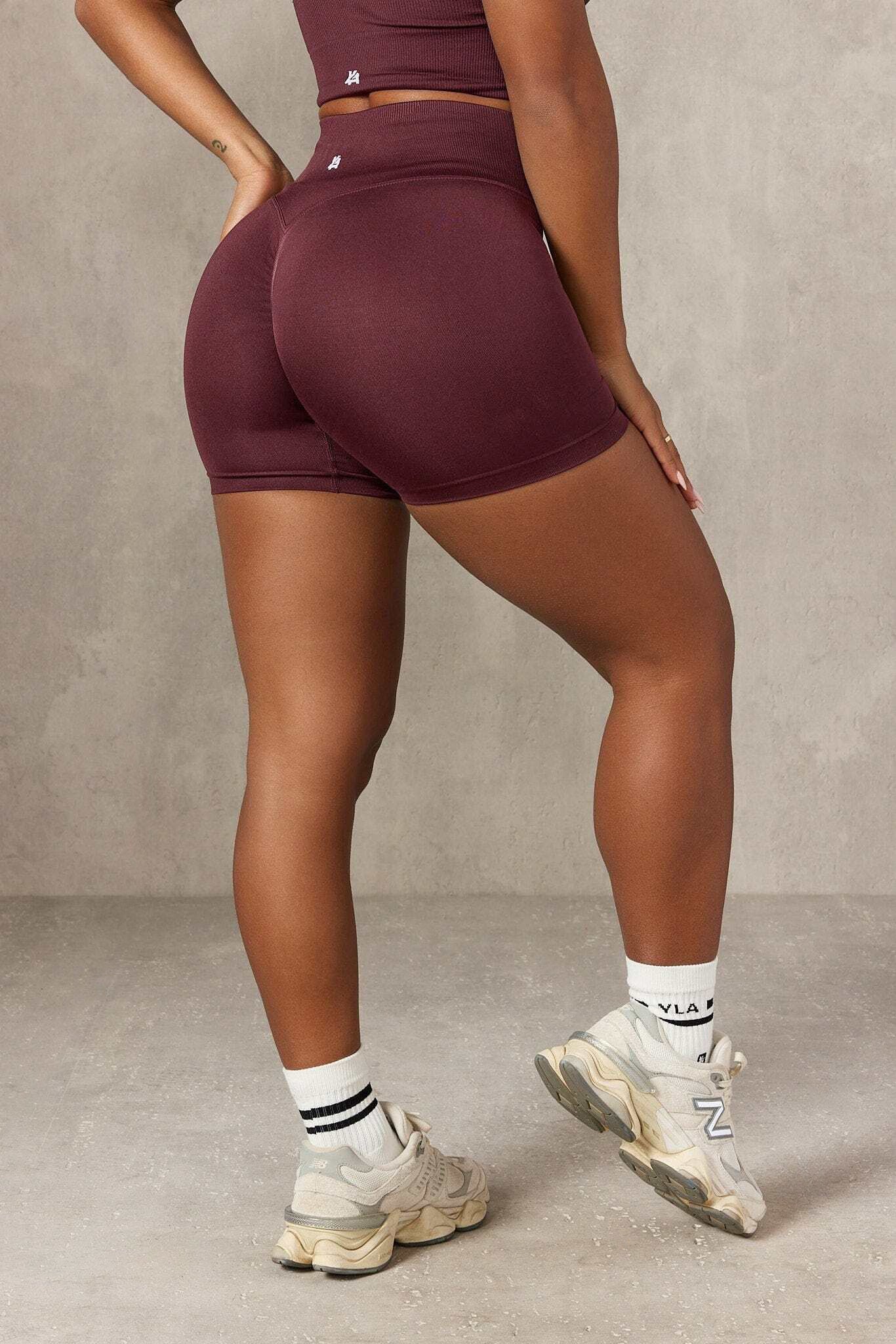 W128 Legacy Seamless Short