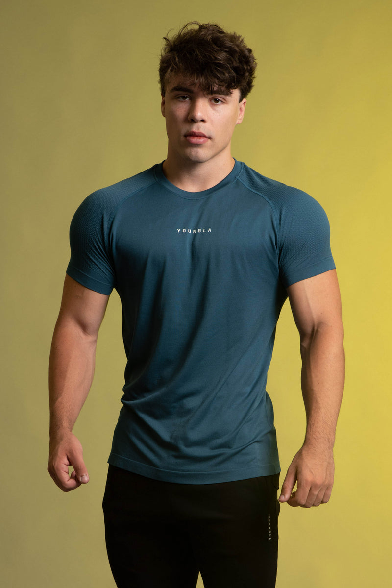 Young LA Superhero Compression Shirt (L) BNIB, Men's Fashion, Activewear on  Carousell